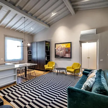 Hs4U Ricasoli Luxury Apartment Near Duomo N.2 Florenz Exterior foto