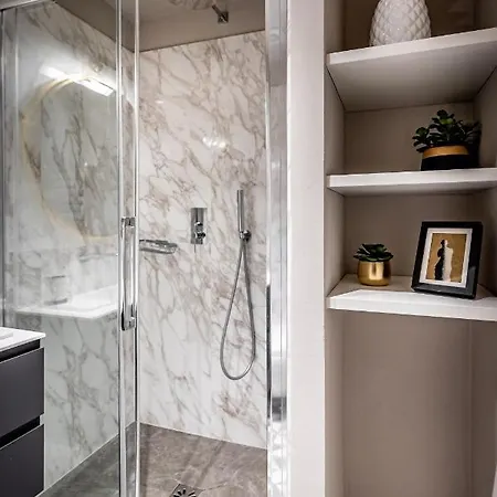 Hs4U Ricasoli Luxury Apartment Near Duomo N.2 Florenz Exterior foto